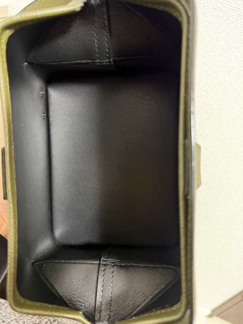 Valextra オリーブグリーン トリックトラック