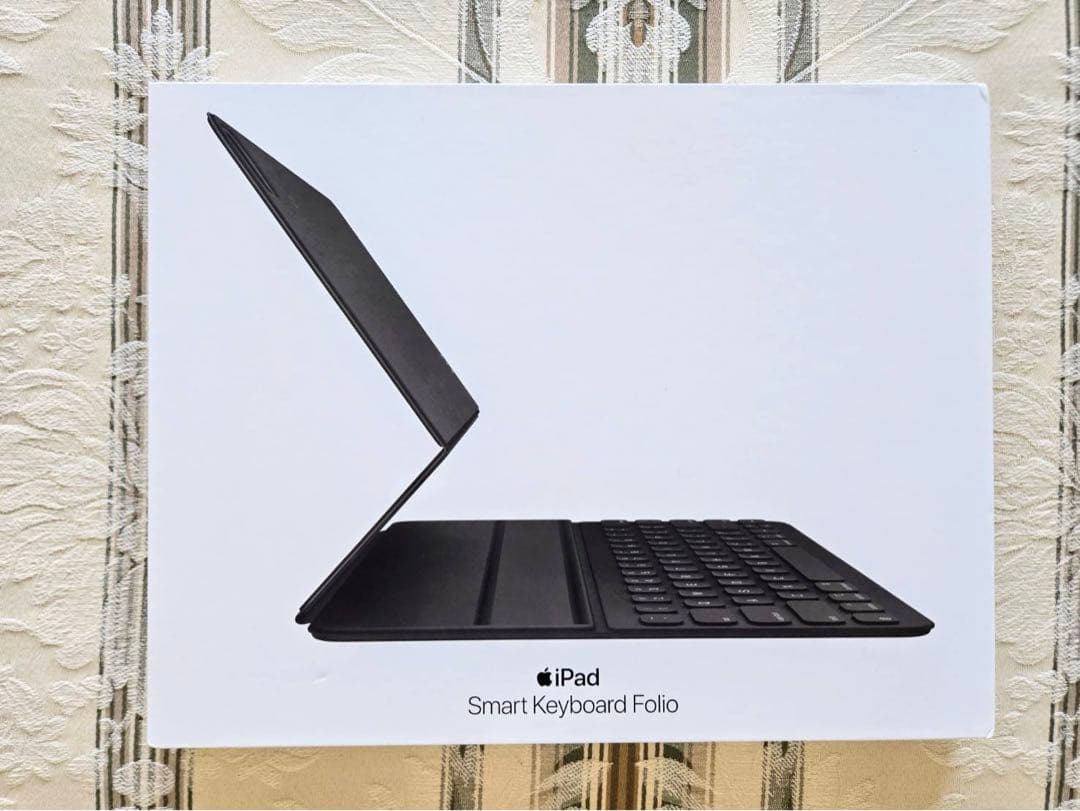 美品 iPadPro 12.9インチ第4世代 スペースグレイ 純正キーボード付