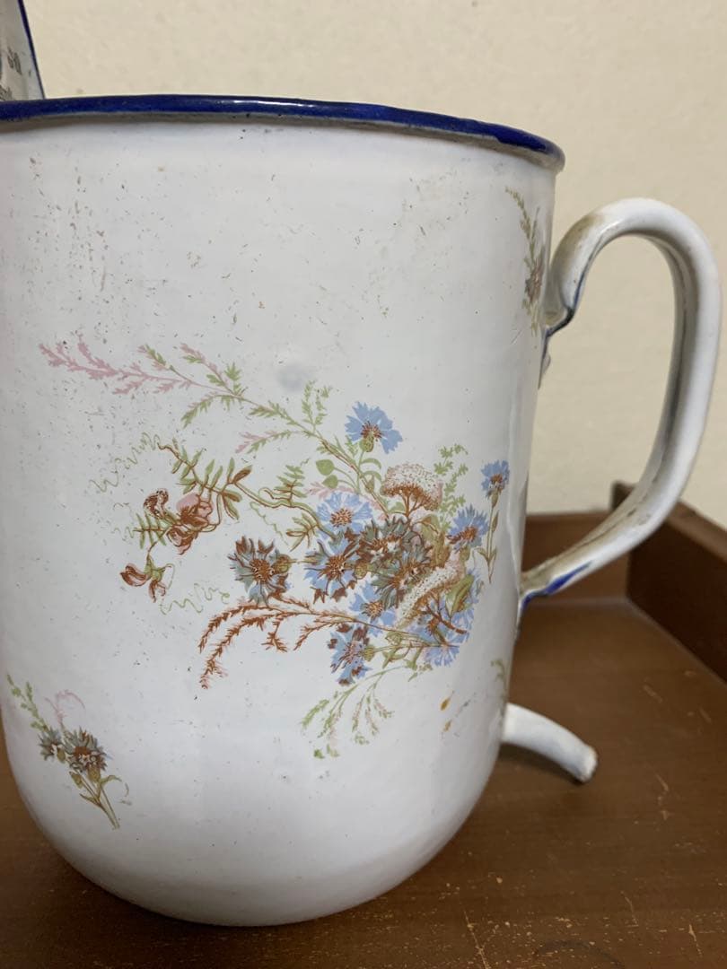 アンティーク　ホーロー　イリゲーター　水色花柄ジャグ　ピッチャー　ヴィンテージ