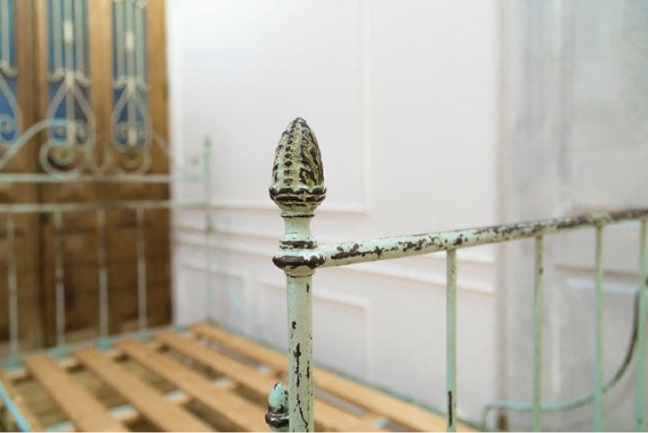 フレンチアンティーク　アイアンベッド　スノコ付き