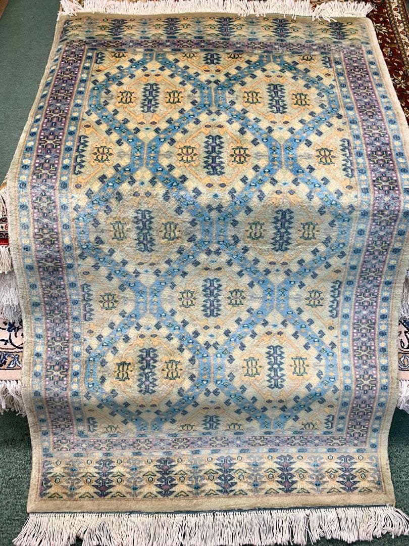 パキスタン産ハイノットラグ / サイズ：80x135cm …. ..p24
