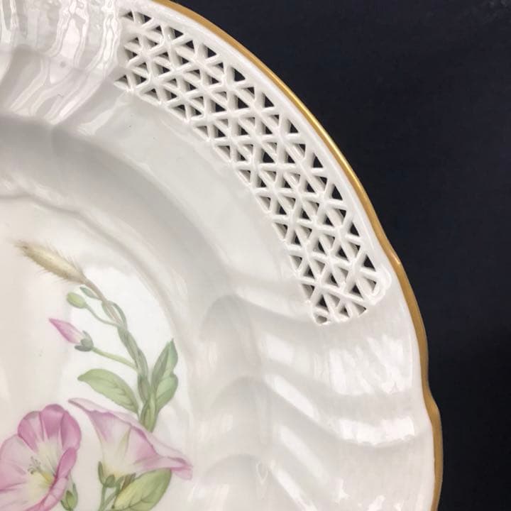 kpmベルリン 透かし 蝶と花 ピアスプレート