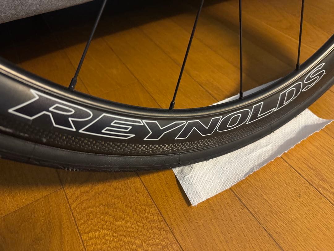 700cカーボンホイール