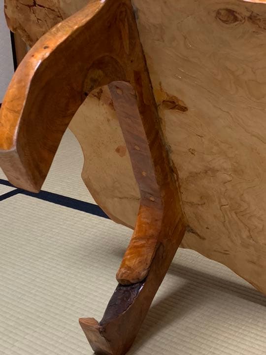 天然木　無垢　欅のテーブル