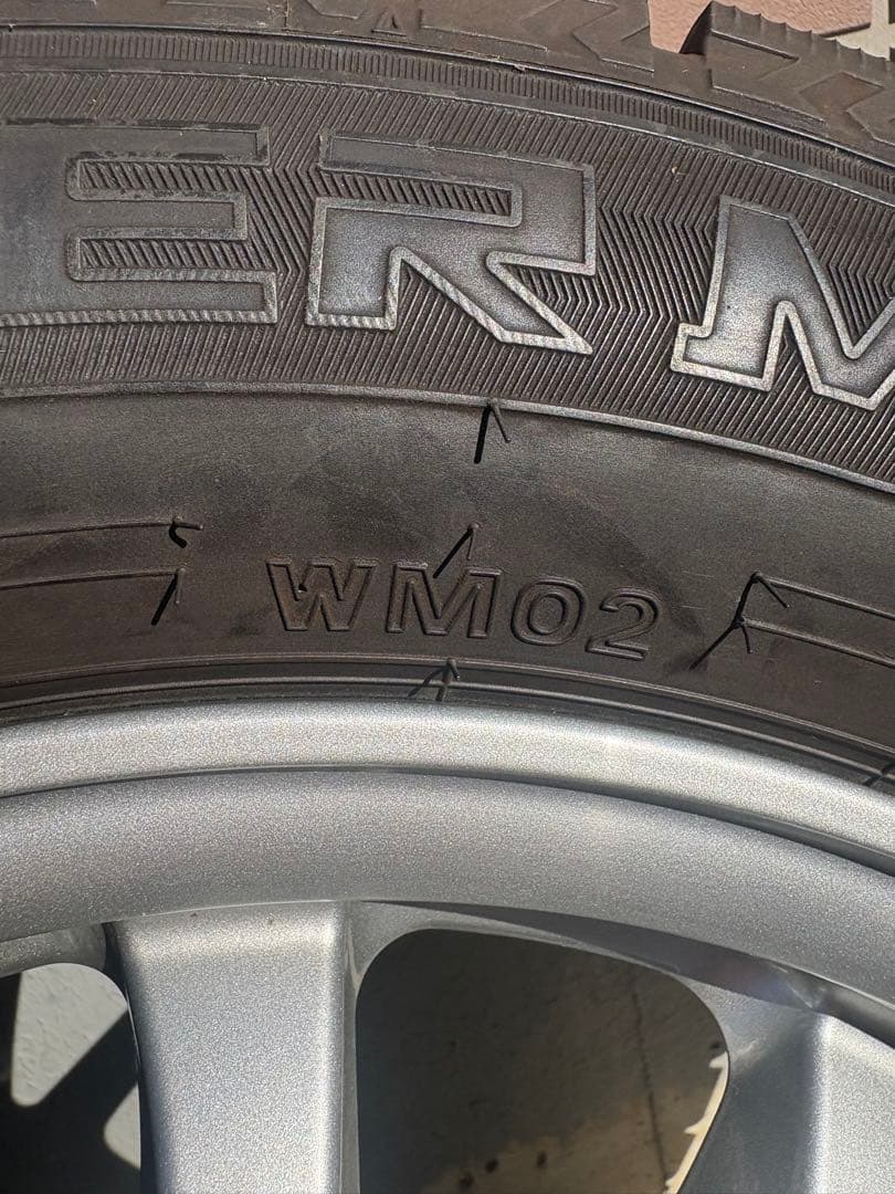 プリウスアルファ純正アルミ、スタッドレス　1本