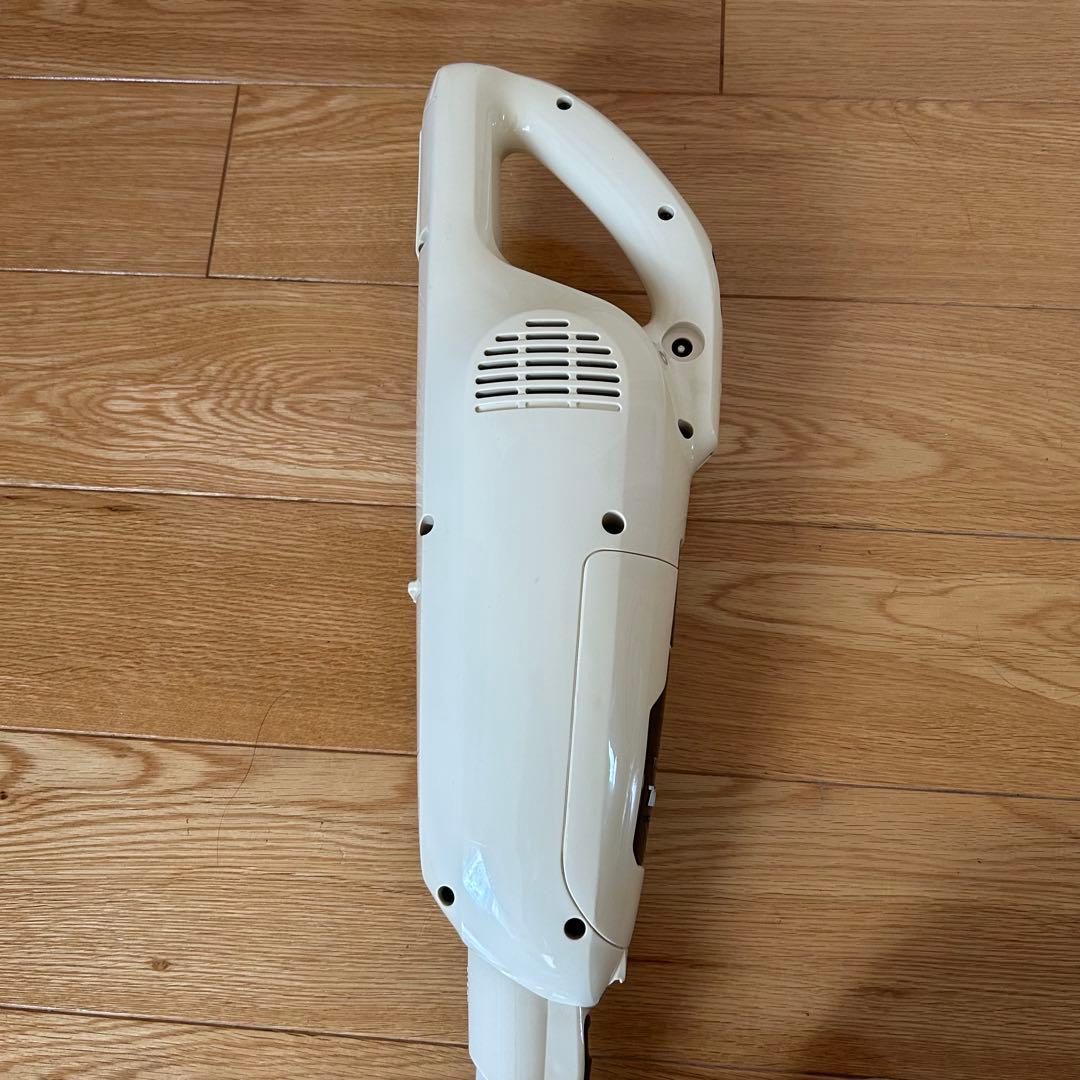 Makita スティッククリーナー TURBO 60 & スタンド付き