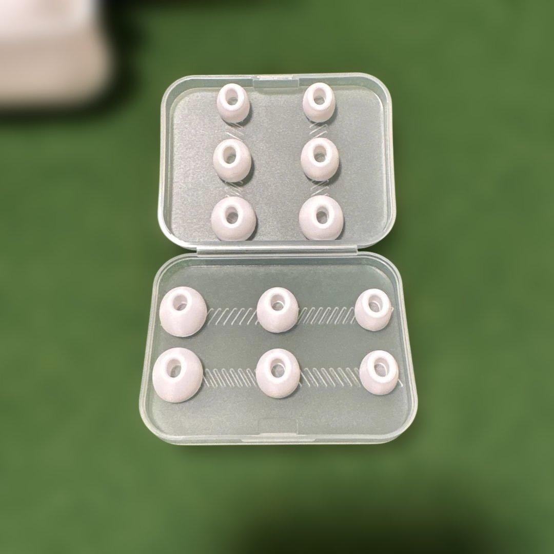 【美品】AirPods Pro 第2世代 A2698 spigenケース付き