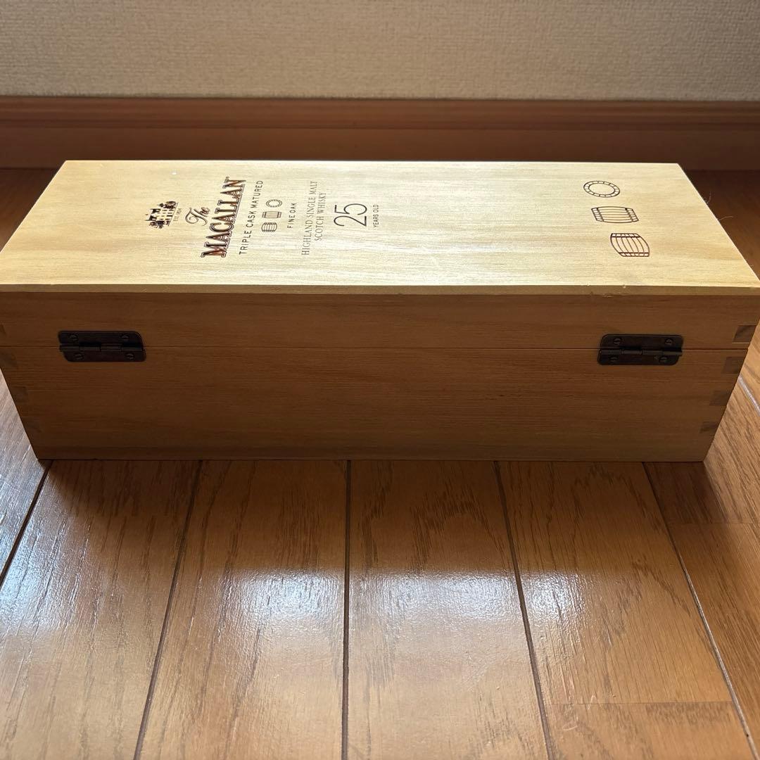 ウイスキー THE MACALLAN 25years old