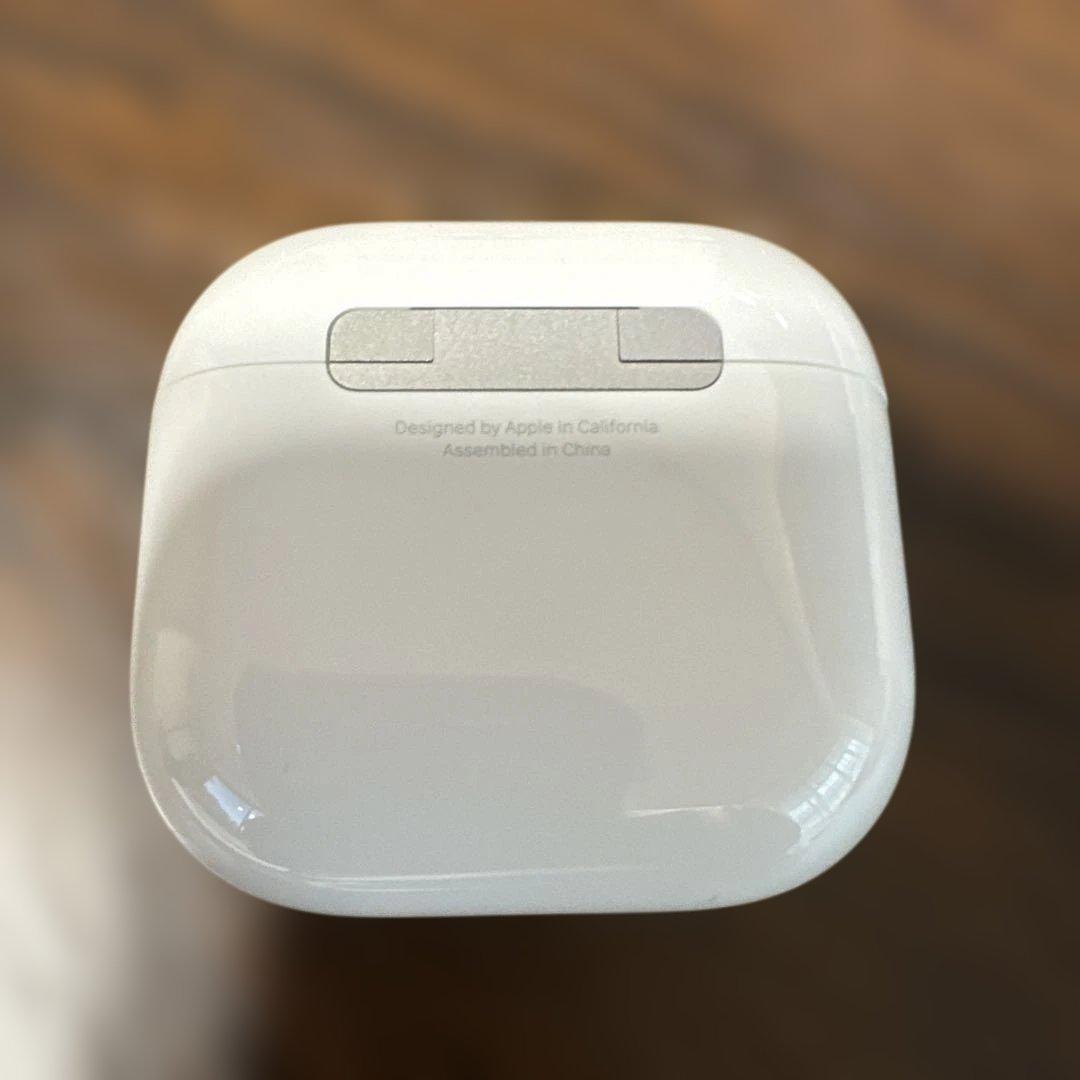Airpods4 ノイズキャンセンリング搭載モデル