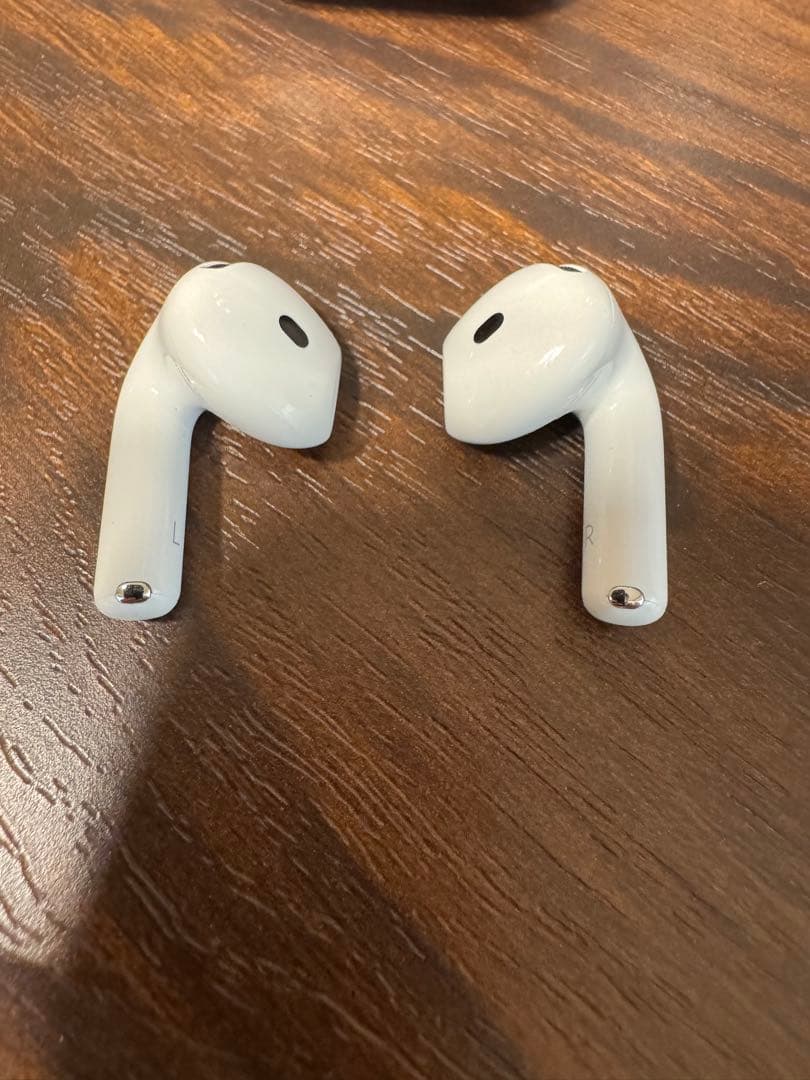 Airpods4 ノイズキャンセンリング搭載モデル