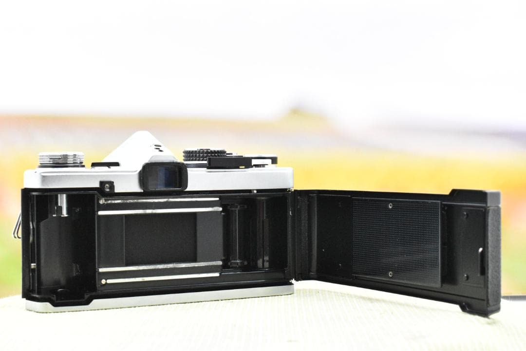 【整備済み】OLYMPUS OM-2 50mm F1.8 フィルム一眼レフカメラ