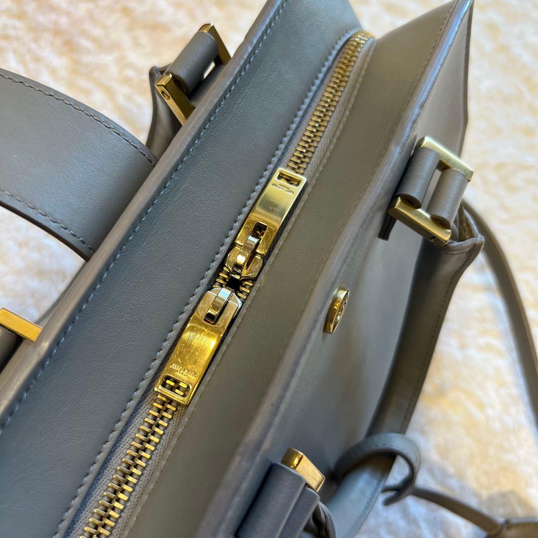 【美品】サンローラン SAINT LAURENT ベイビーカバス バッグ