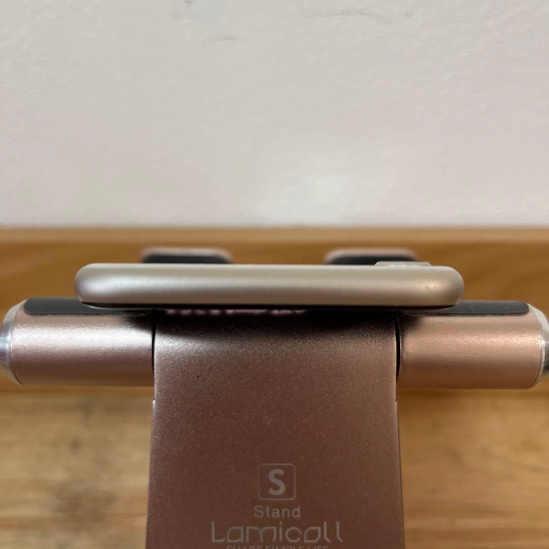 バッテリー新品100%！iPhoneSE3 3世代64G SIMフリー