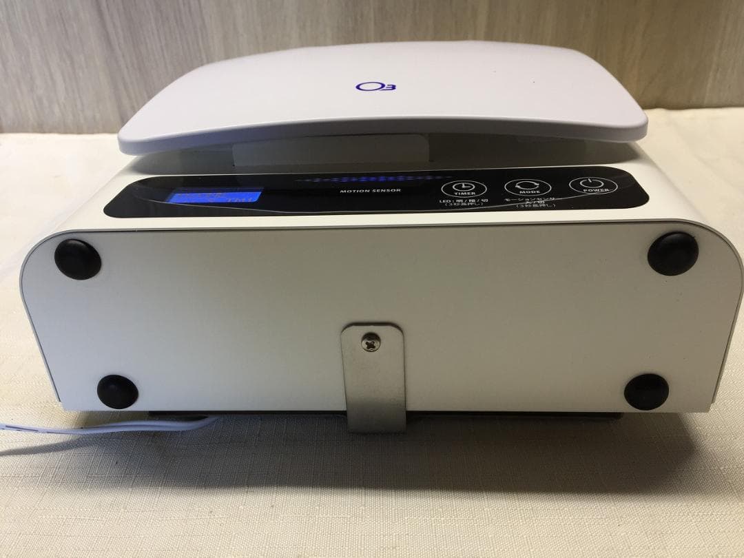 AOZ2000 小型業務用オゾン発生器 オゾン除菌消臭器 約50畳有効