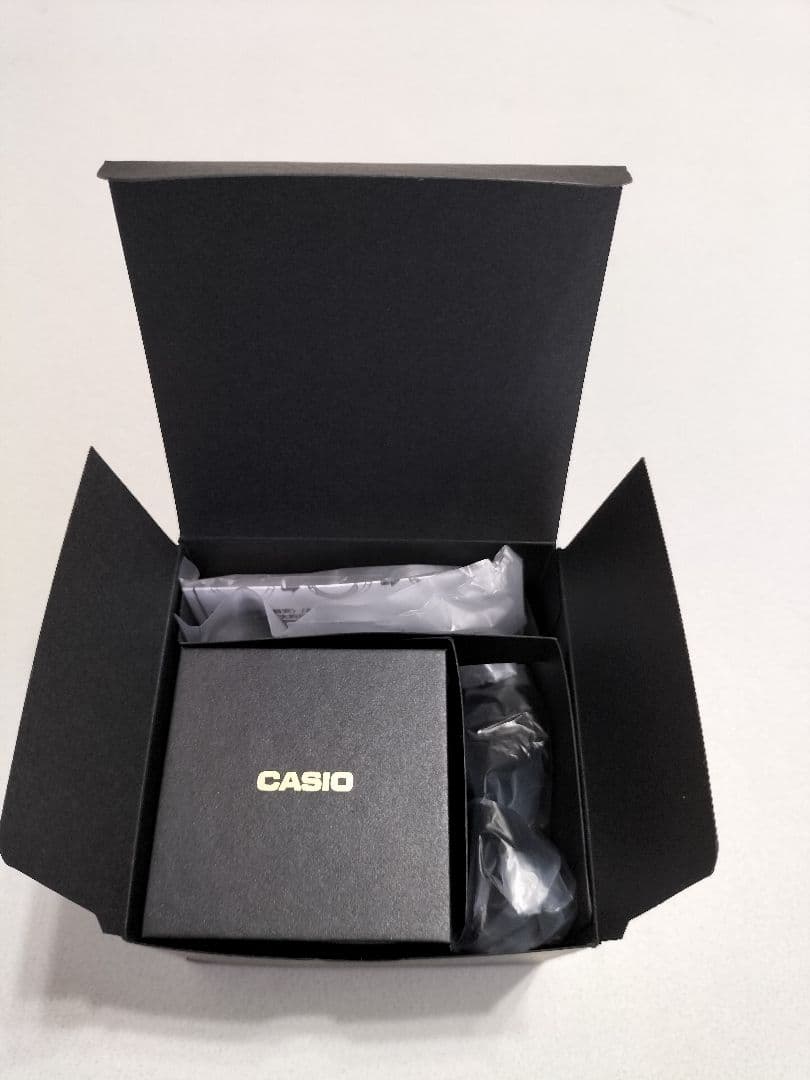 CASIO G－SHOCK リングウォッチ シルバー、ゴールド セット