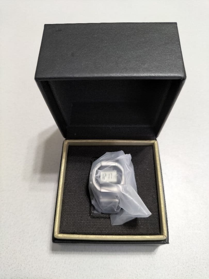 CASIO G－SHOCK リングウォッチ シルバー、ゴールド セット