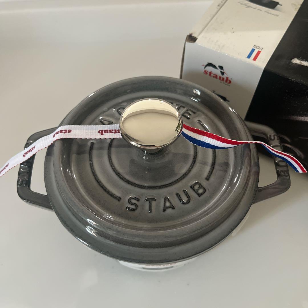 ストウブStaubココット ラウンドグレー 14cmホーロー 鍋