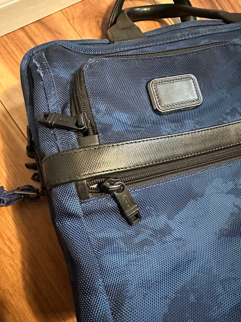 Tumi 26141 エキスパンダブル　ネイビーレストレーション ブリーフバック