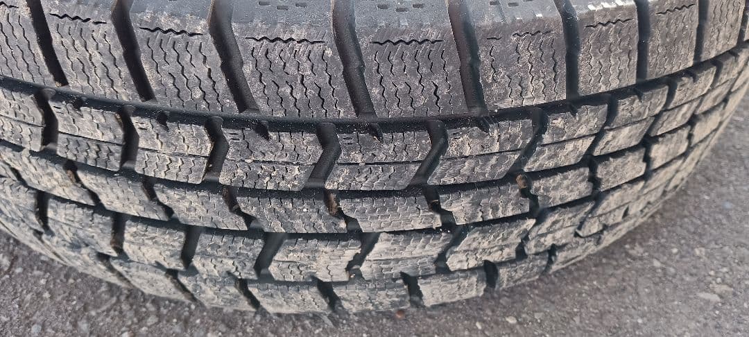 2023年製グッドイヤースタッドレスタイヤホイール4本セット