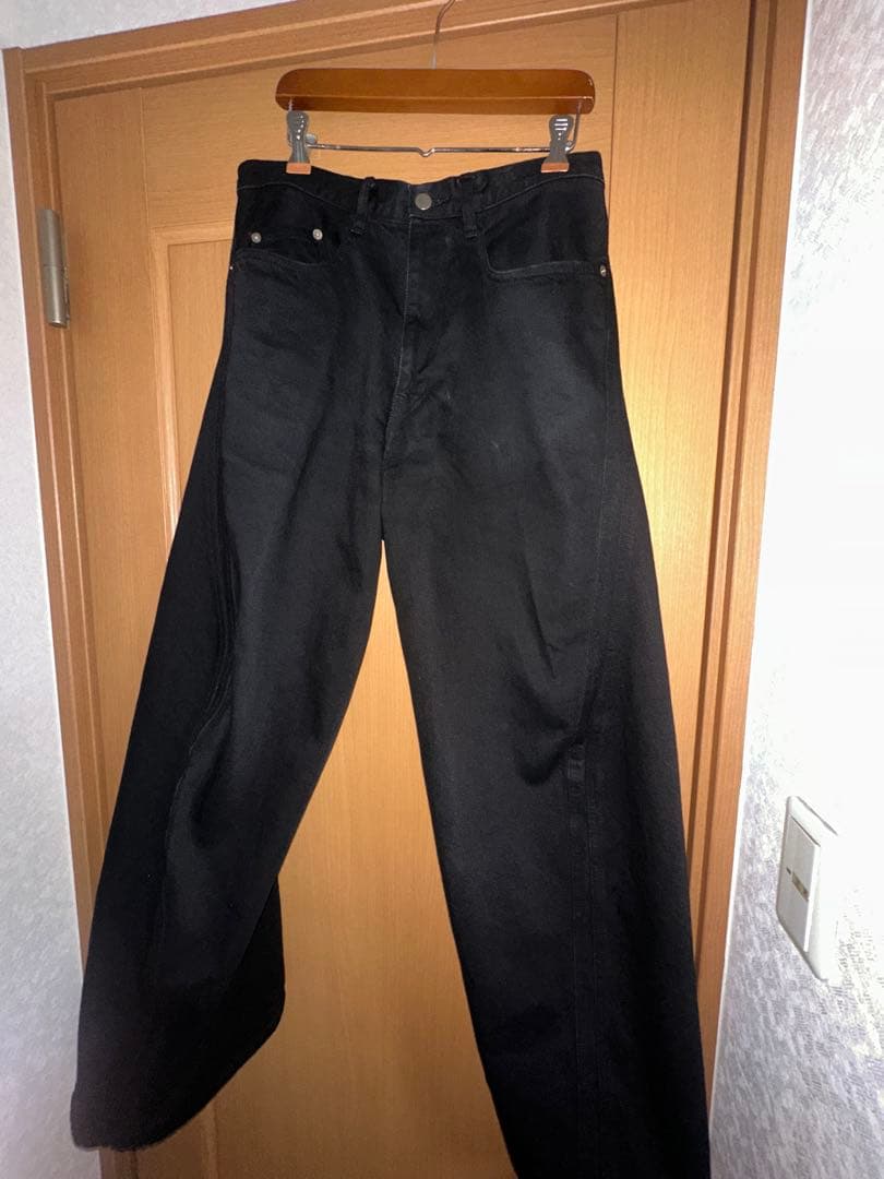 パンツ NVRFRGT 3D TWISTED WIDE LEG JEANS BLACK