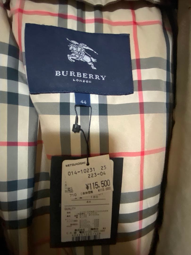 sweet 　　　新品　バーバリーロンドン　　ライナーファー付き