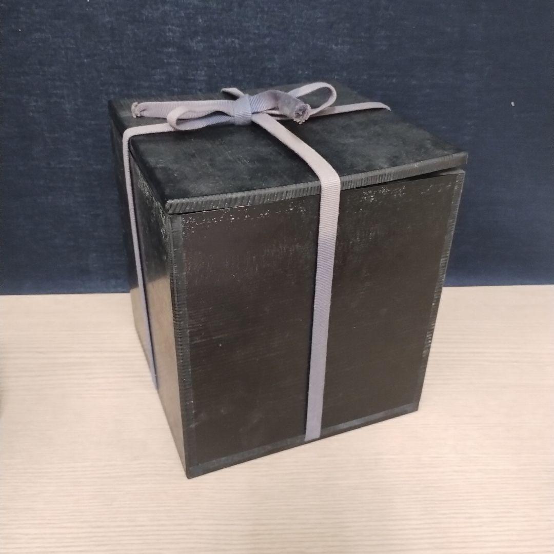 透かし彫りの香炉 青い獅子