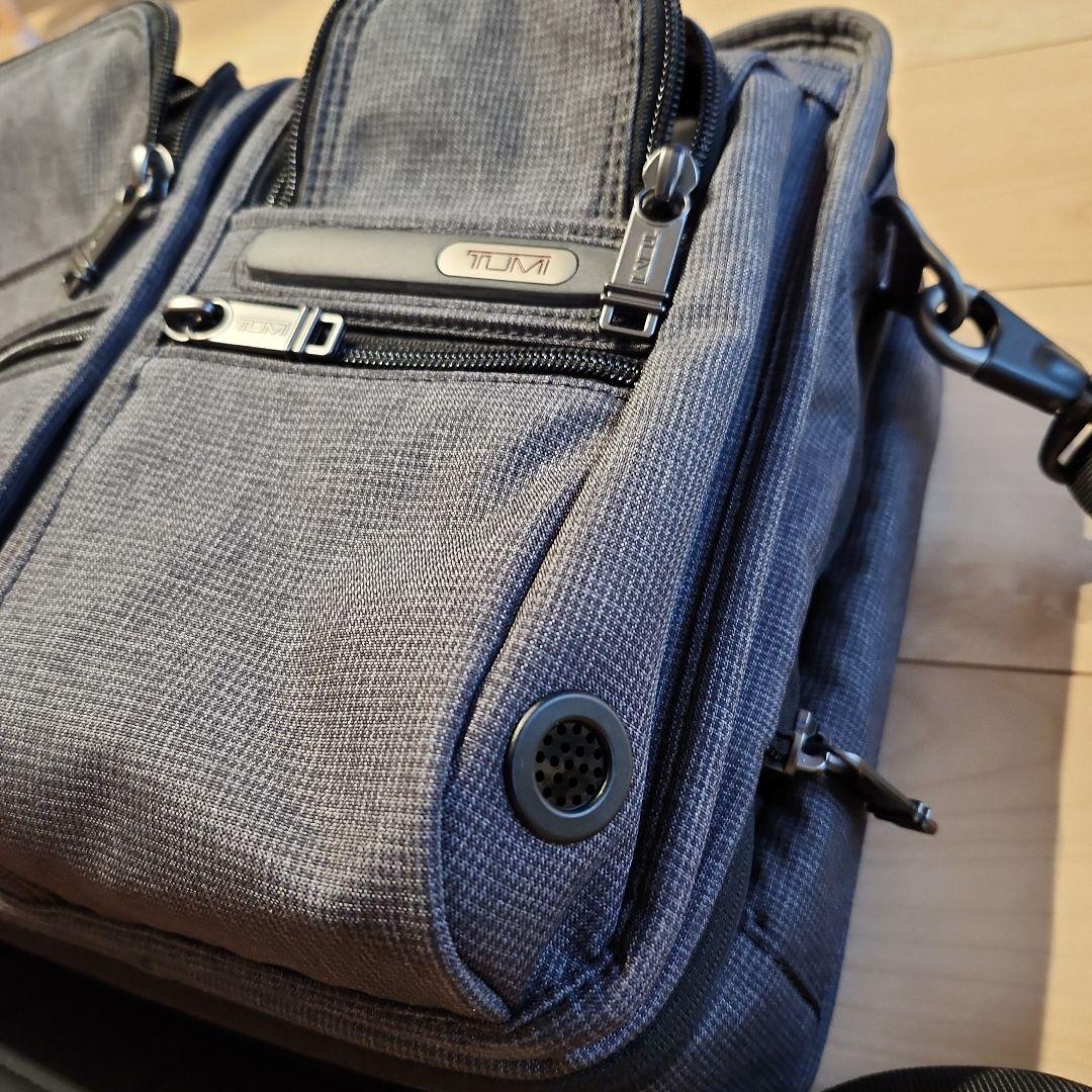 TUMI ビジネスバッグ グレー