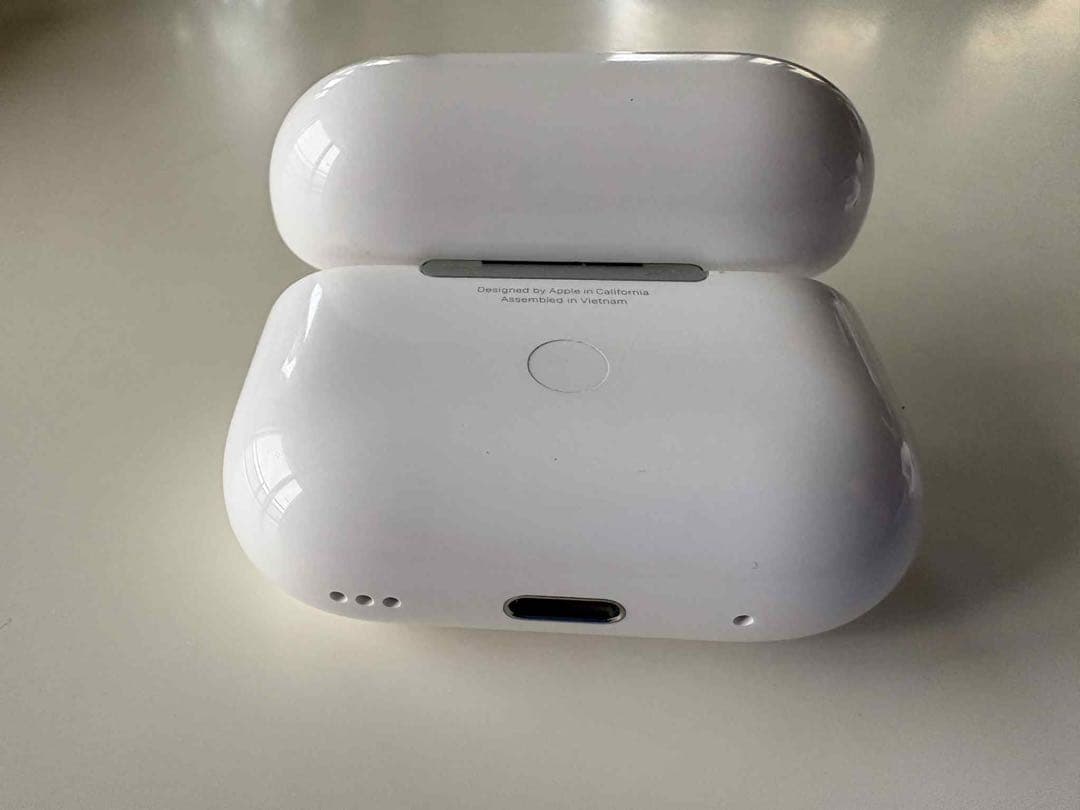 ゆきユキ様AirPods Pro 2 両イヤホン　MagSafeケース