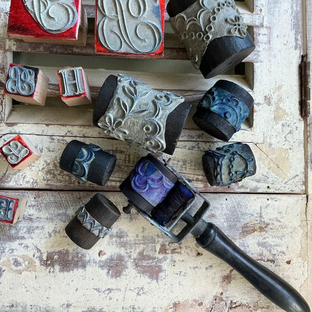 ♡沢山♡　フランス　アンティーク　刺繍　イニシャル　モノグラム　スタンプ