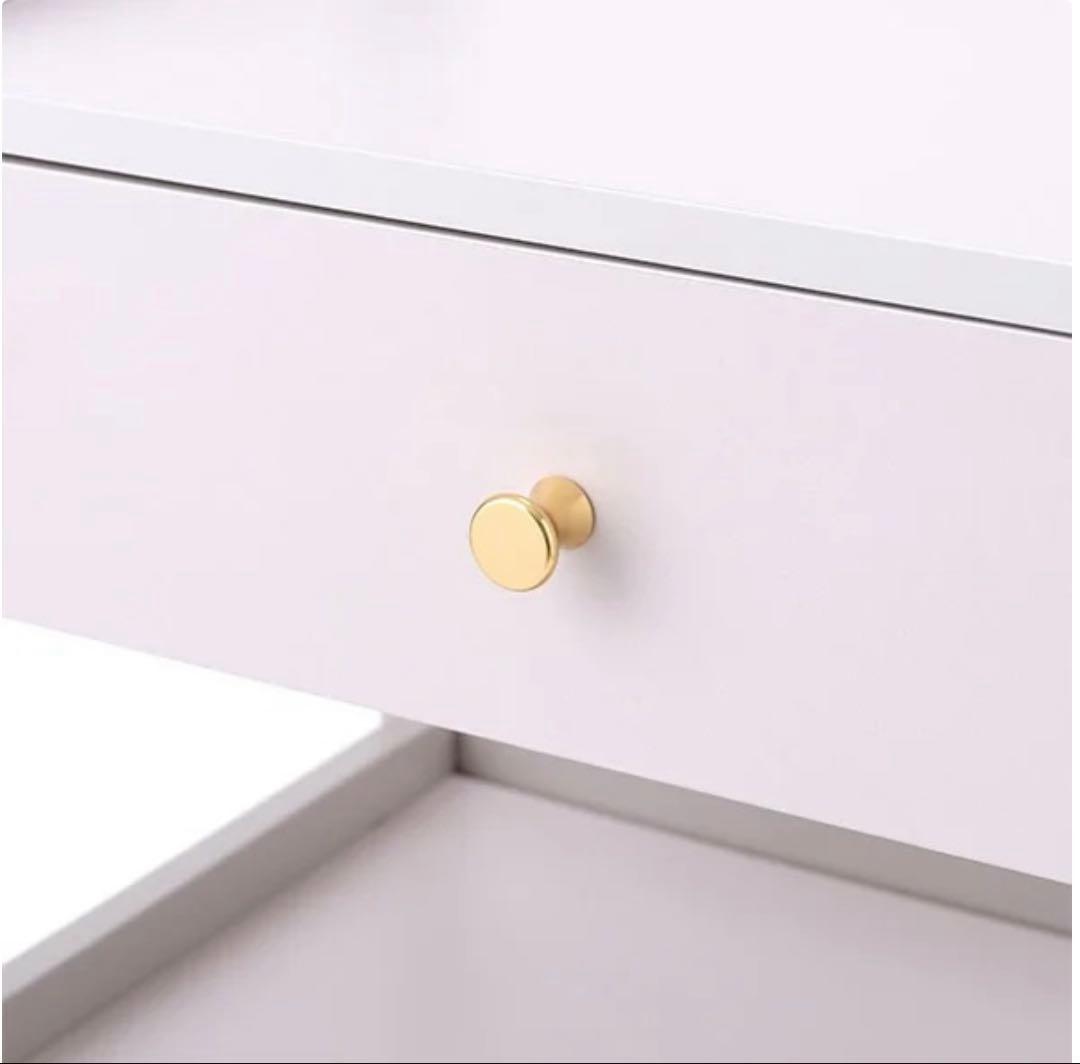 ピンクの金属製3段収納ワゴン