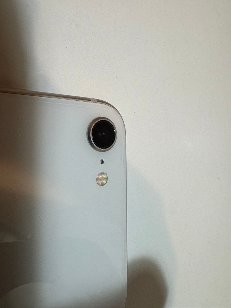 【消音】【海外】iPhone SE (第3世代) 128GB シャッター音無