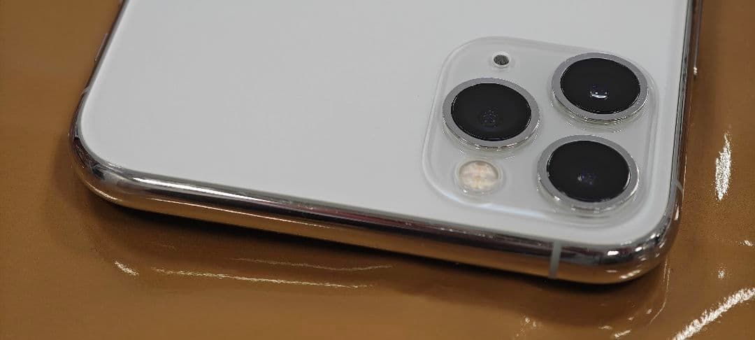 iPhone 11 Pro Max 512GB シルバー