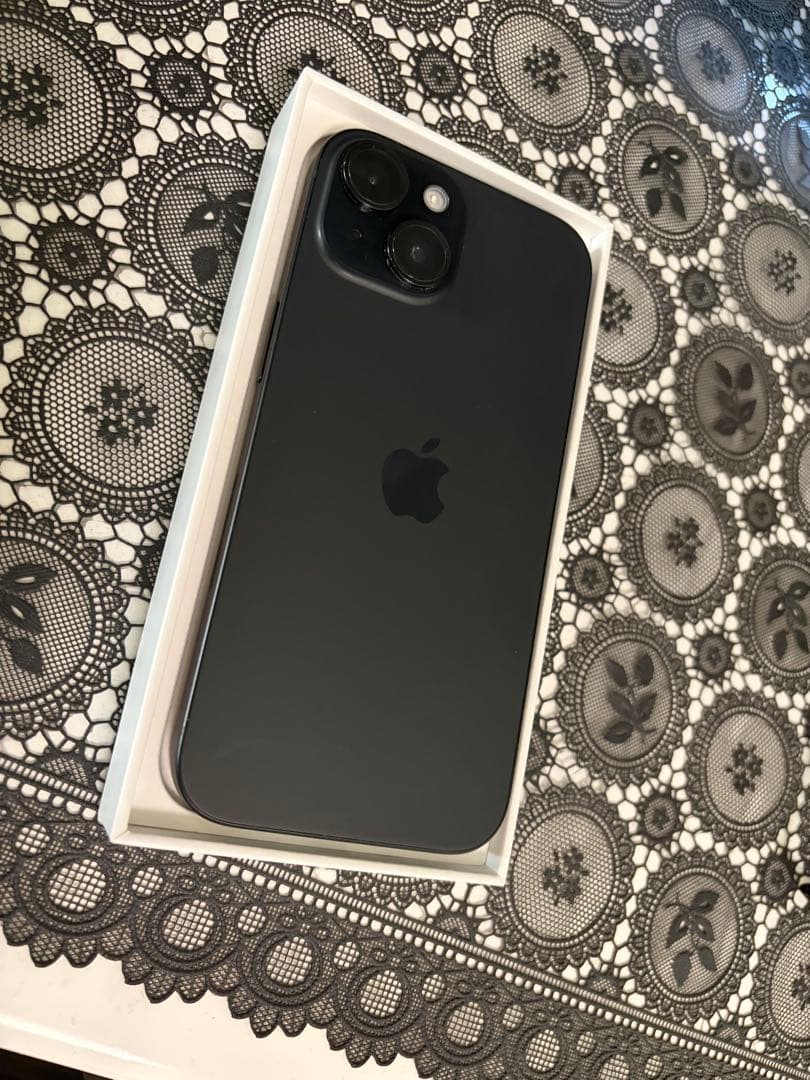 iPhone 15 256GB ブラック simフリー