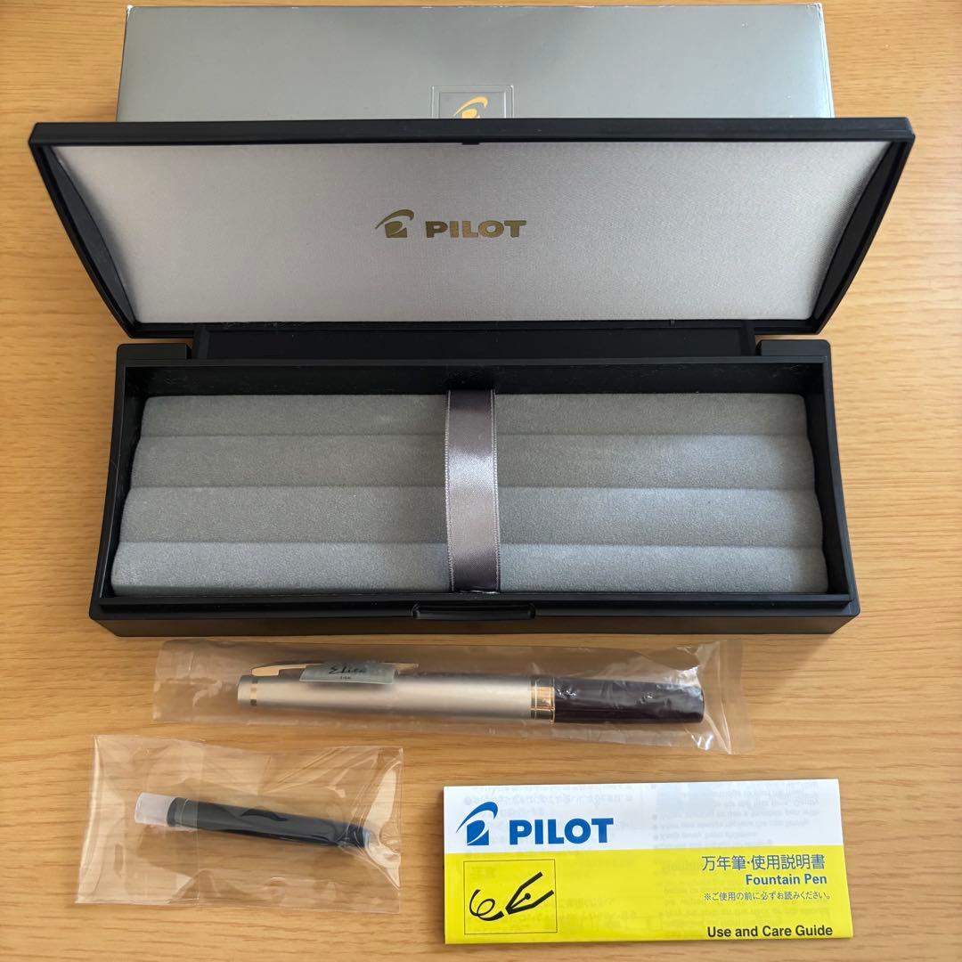 パイロット エリート ディープレッド ペン先 F（細字）　未使用品　超美品　廃盤