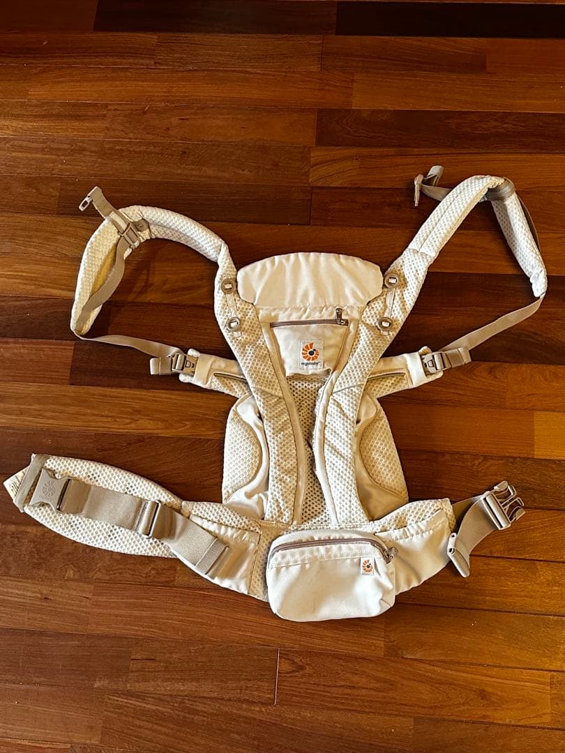 【美品】OMNI Breeze 抱っこ紐 ナチュラルベージュ