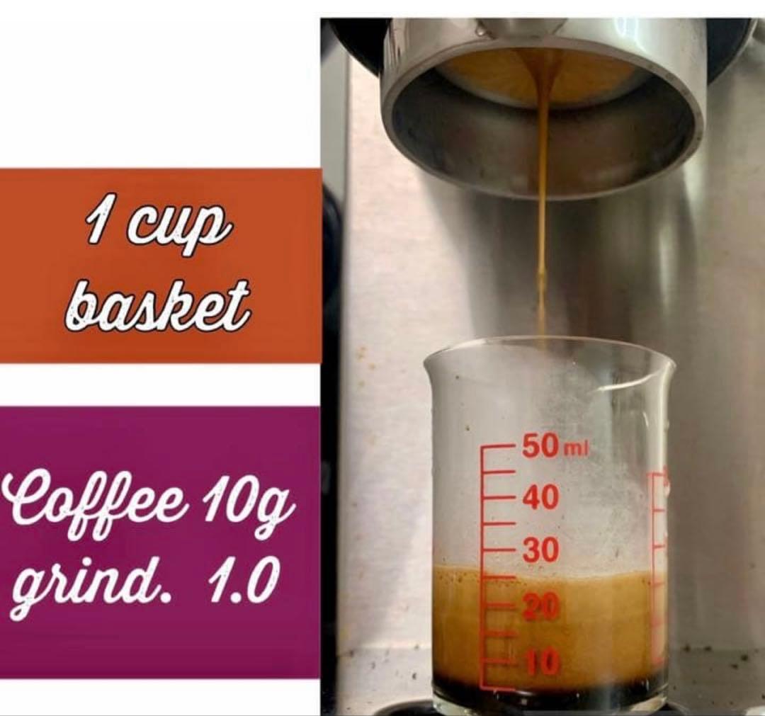 小*僧様 De'Longhi EC680M エスプレッソ・カプチーノメーカー【付