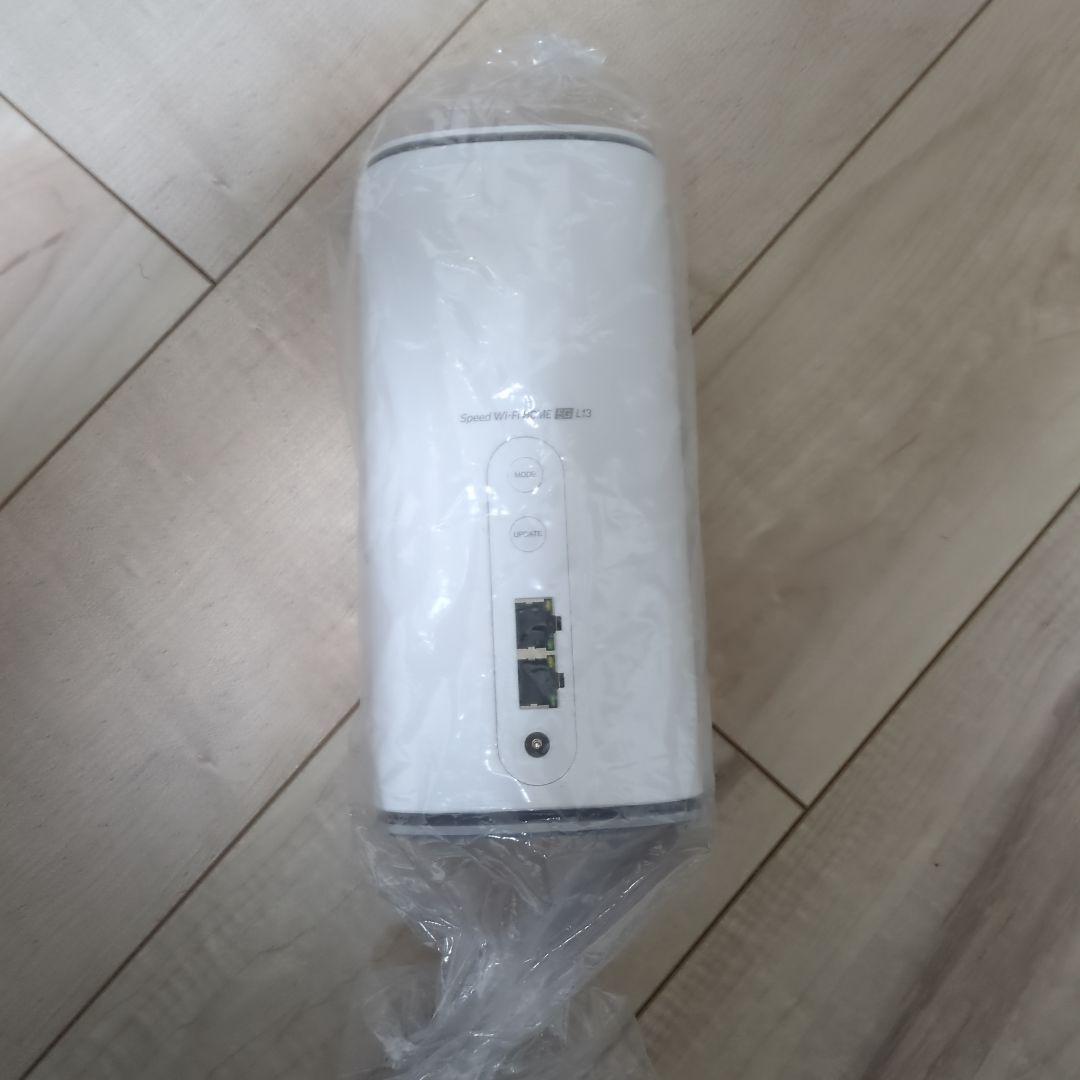 Speed Wi-Fi  5G L13 無線LANルーター本体•付属品