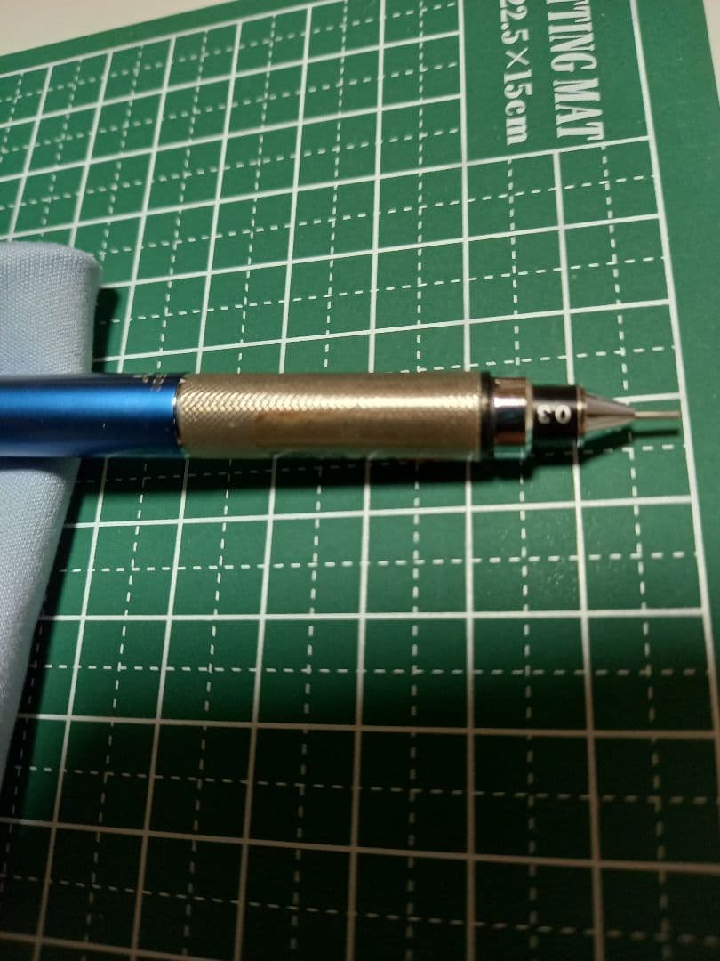 こ*い様 廃盤　ハイユニ　Hi-uni　3051FFシャープペンシル 0.3mm