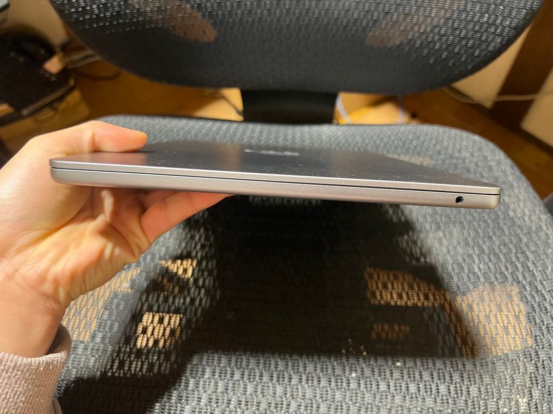 MacBook Air (M2, 2022) 本体