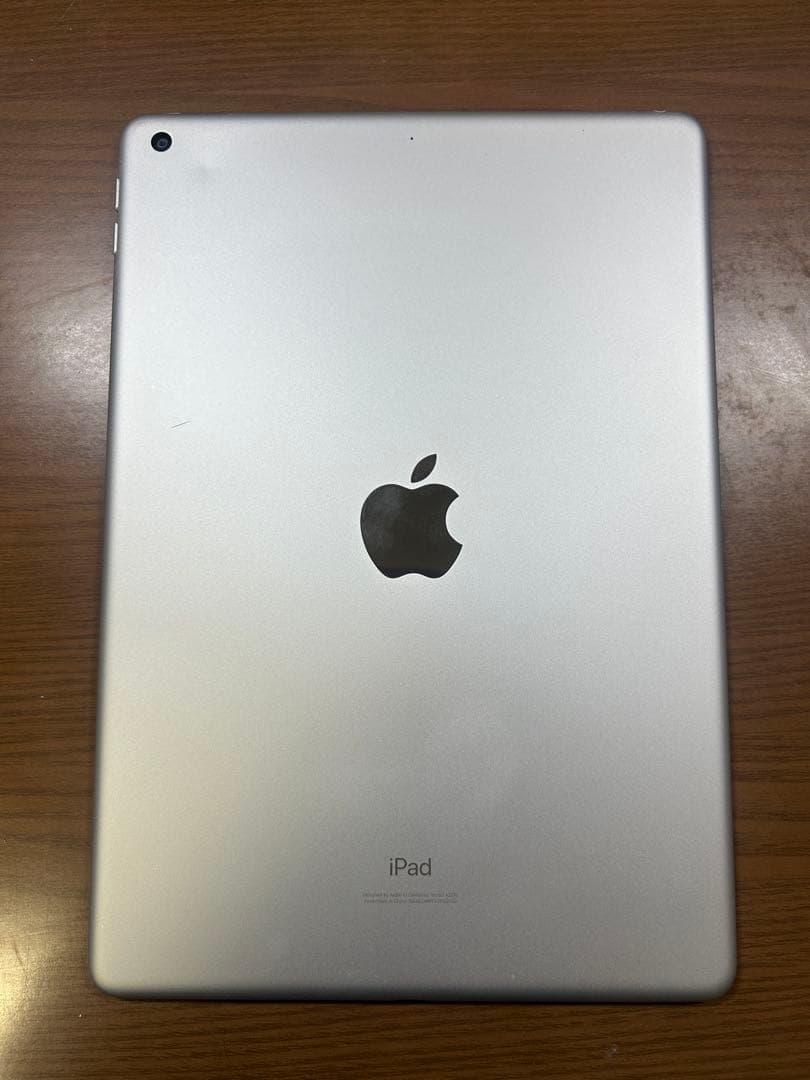 Apple iPad スペースグレー　第8世代　32GB