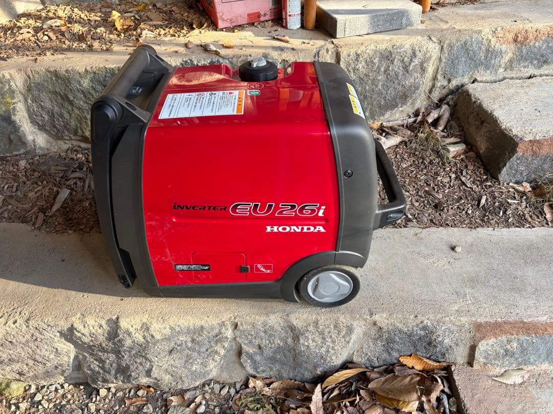 ボブ　発電機　HONDA EU26i 使用少なめ　ECOモード　取扱説明書