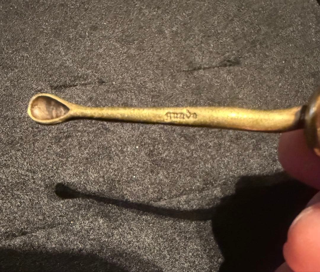 hyde着用　蛇耳掻き　ステルス　超激レア　colorゴールド　希少アイテム