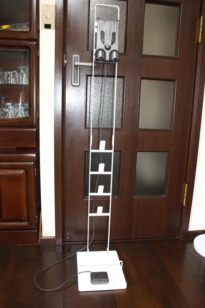 ダイソンdyson digital slim fluffy SV18