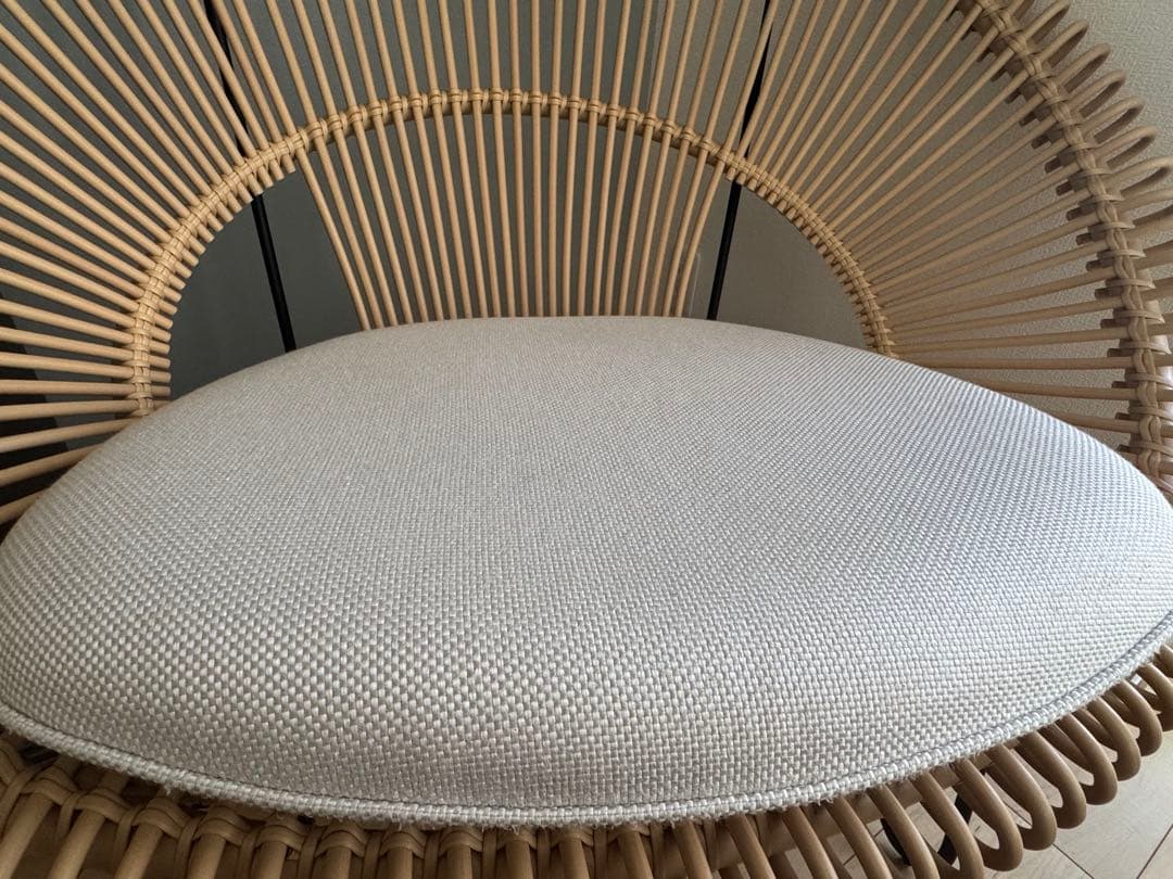 りーふ　　 ロイ コクーンチェア　モデルルーム展示品