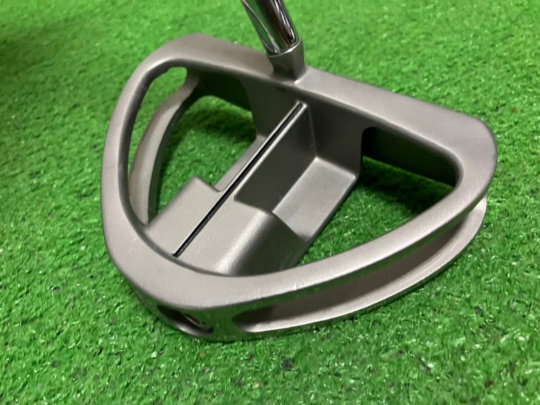 テーラーメイドROSSA 42インチ　パター