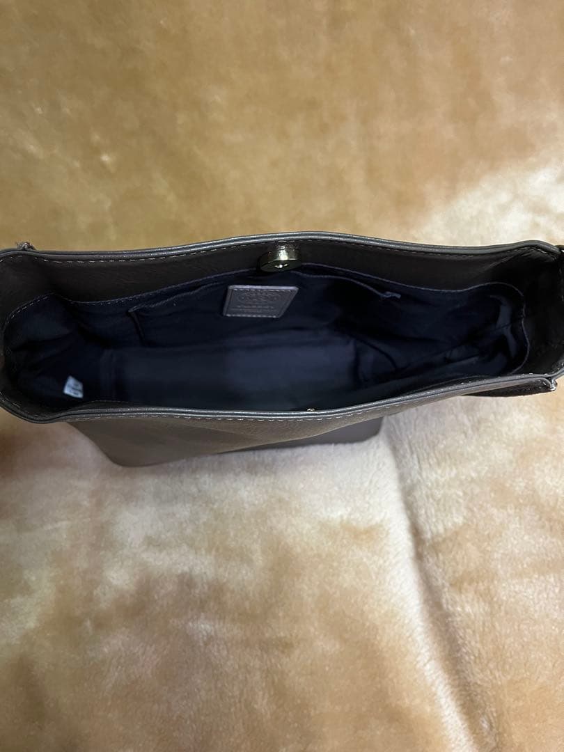 ラシット スクエア ワンショルダーバッグ モノグラムカードケース