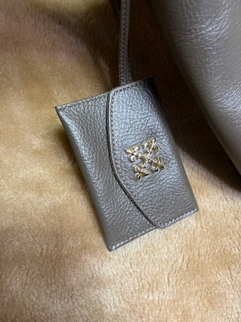 ラシット スクエア ワンショルダーバッグ モノグラムカードケース