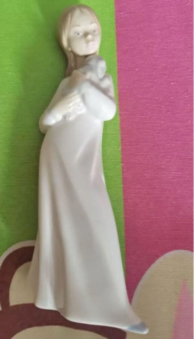 リヤドロ 少女と子犬