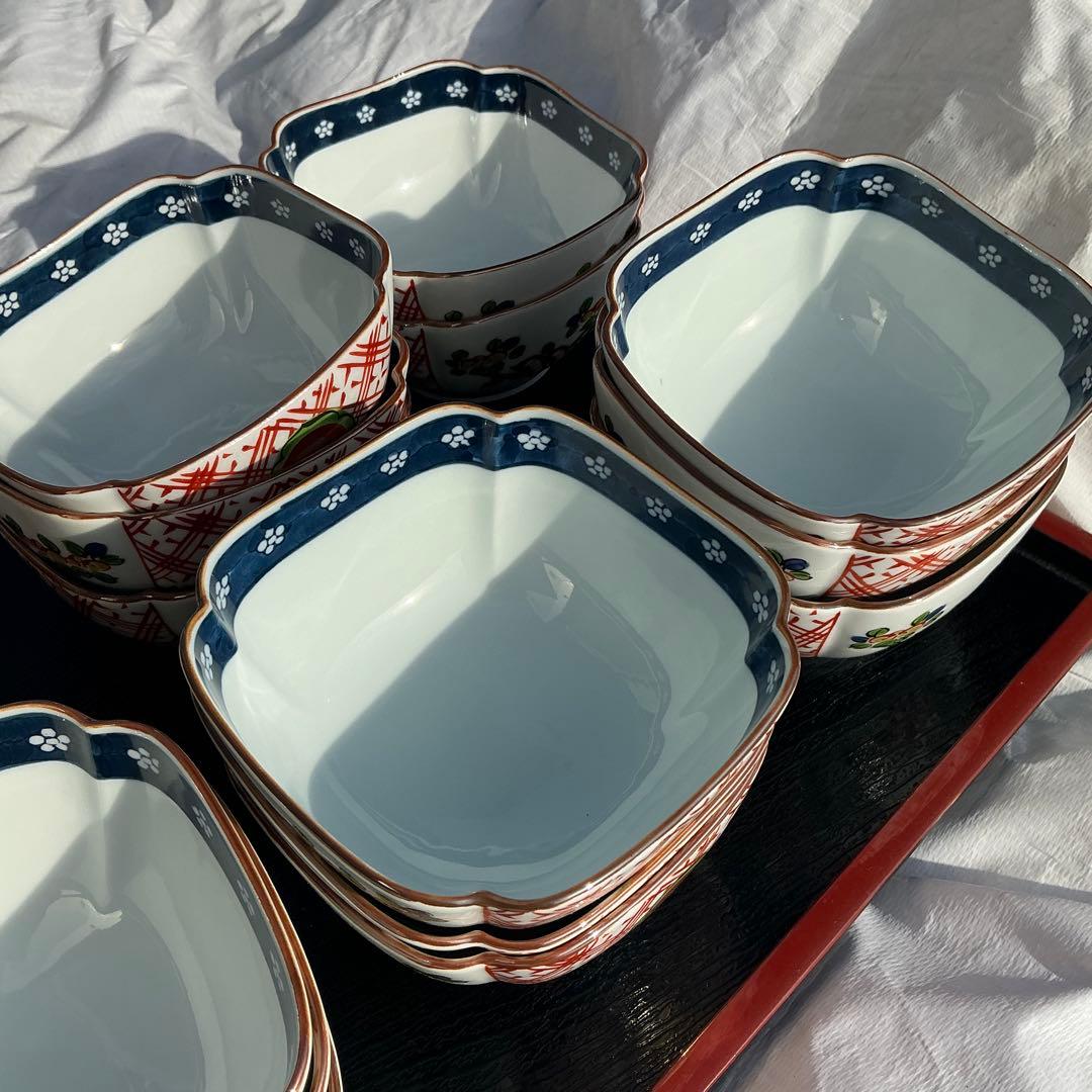 古伊万里様式 有田焼 菊割形小鉢 96個セット - 華やかな和食器コレクション