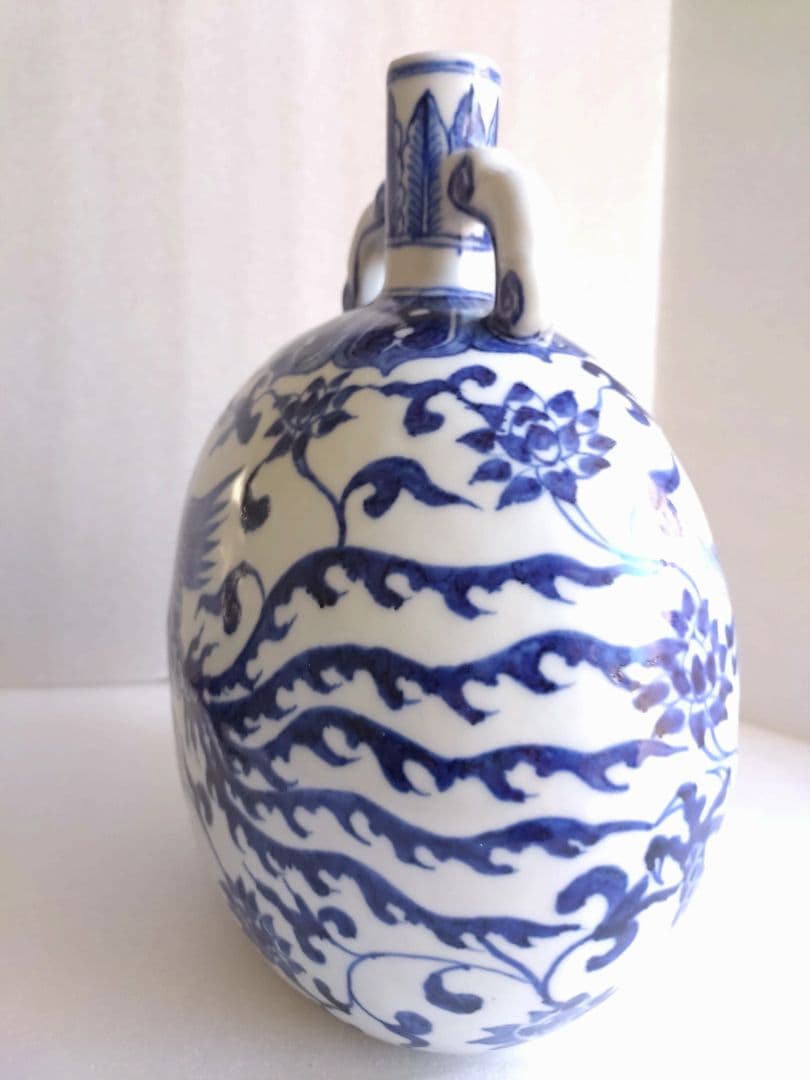 開運ー青龍と鳳凰の白青磁の壺